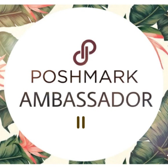 Meet your Posher, Erica - Picture 2 of 6